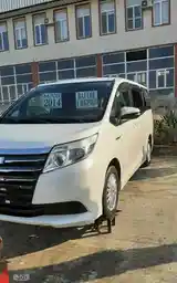 Toyota Noah, 2014-6