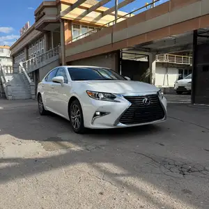 Lexus ES series, 2017