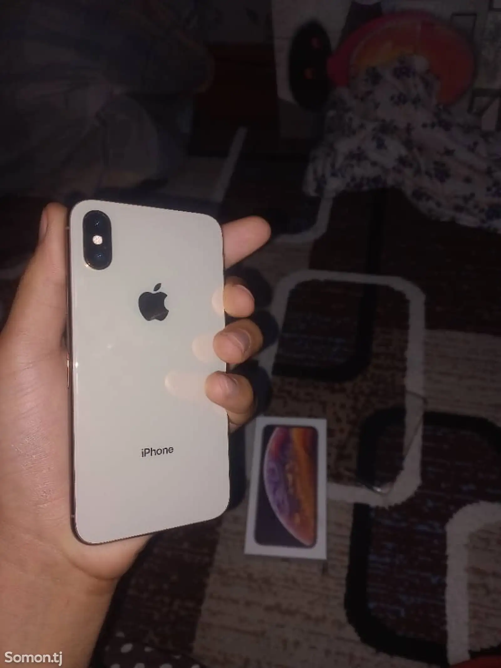 Apple iPhone Xs, 64 gb, Gold-1