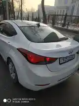 Hyundai Elantra, 2015-4