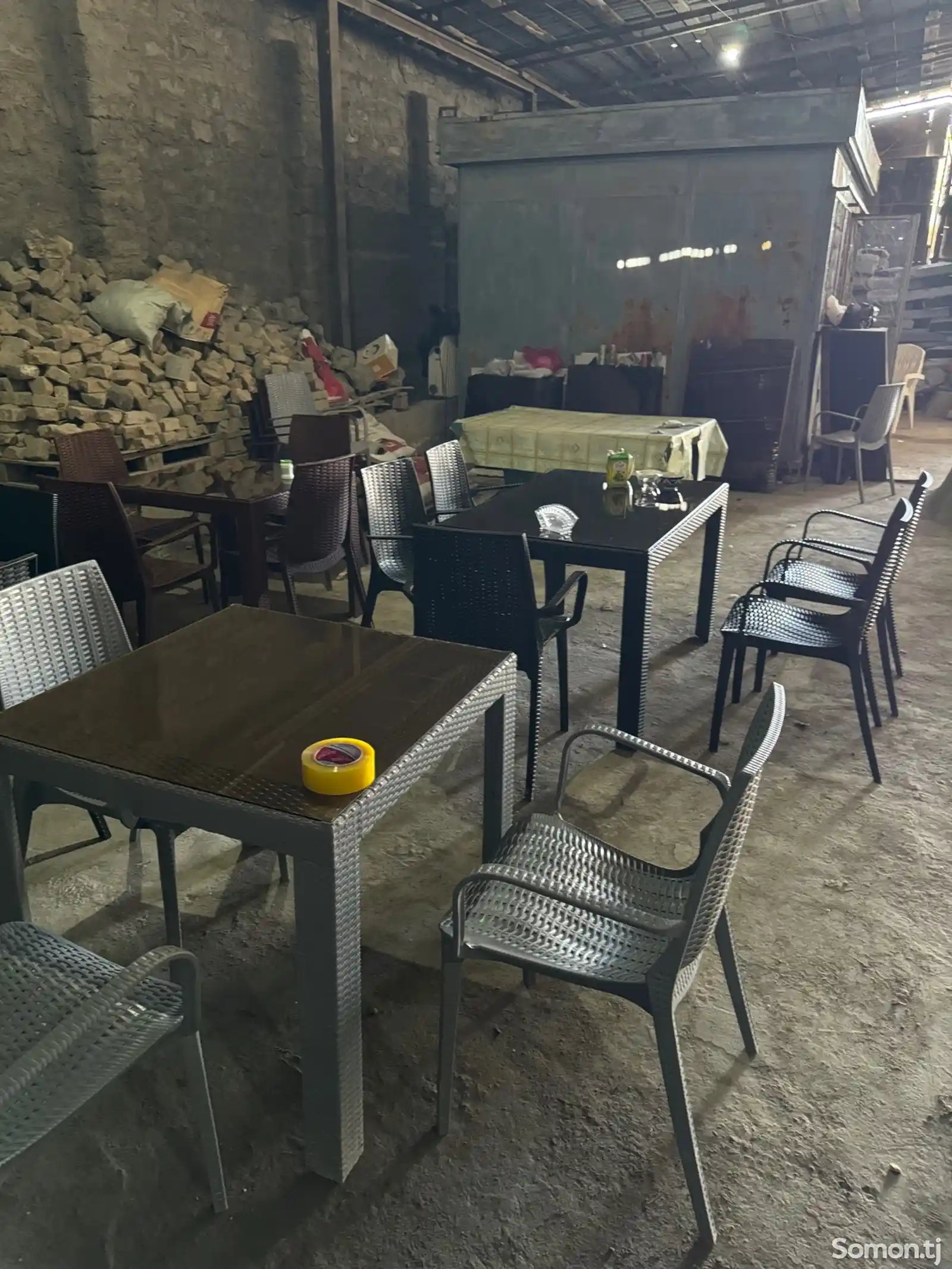 Столы и стулья для кафе-14