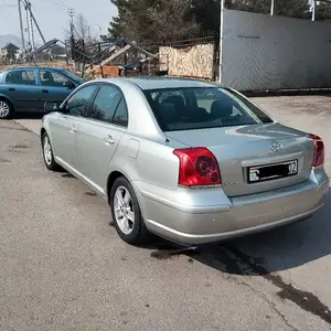 Toyota Avensis, 2006