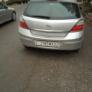 Opel Astra H, 2005