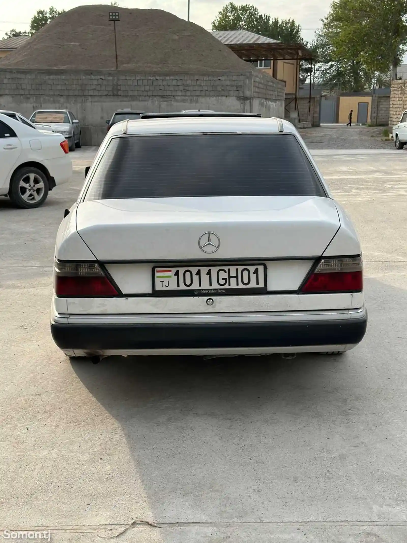 Mercedes-Benz E class, 1992-5