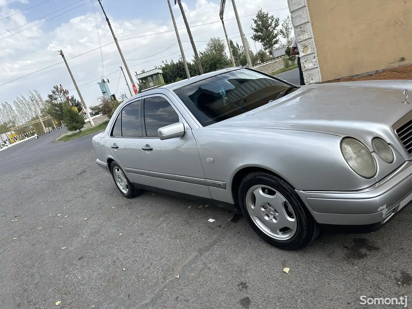 Mercedes-Benz E class, 1988-3