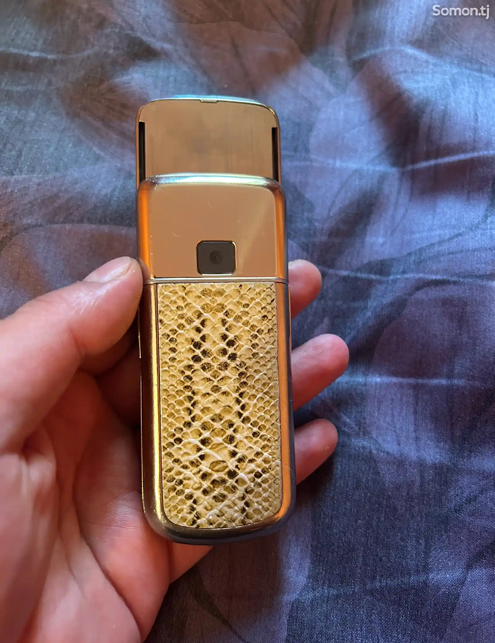 Nokia 8800 Gold-2