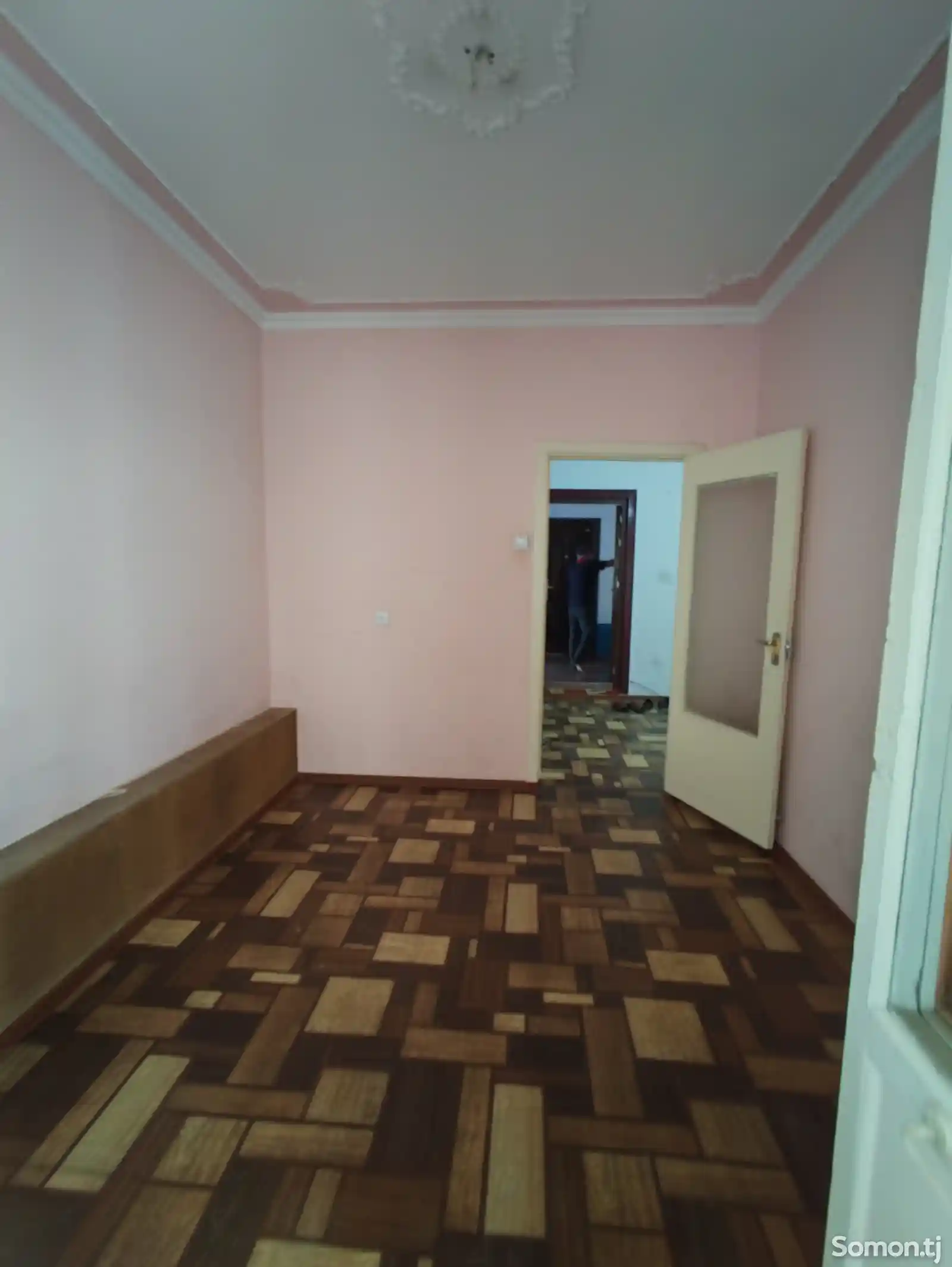 3-комн. квартира, 6 этаж, 82 м², Цирк-14