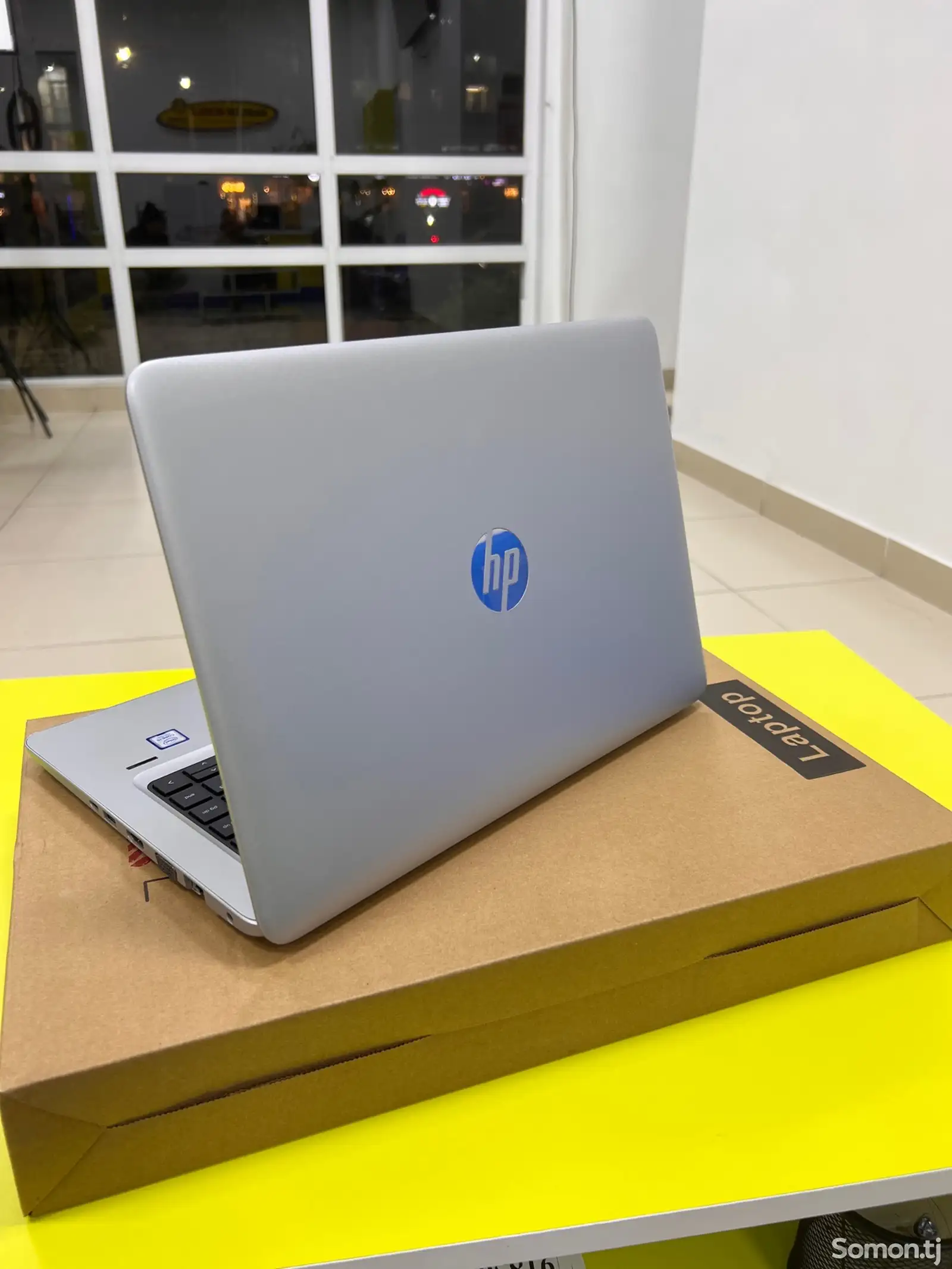 Ноутбук HP core i5 7200U 8GB 256GB SSD-1