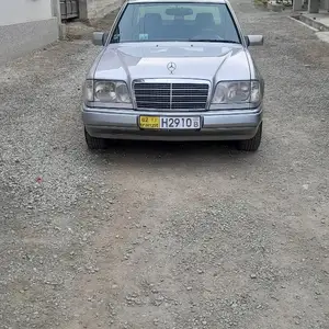 Mercedes-Benz W124, 1995