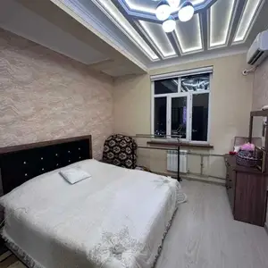 2-комн. квартира, 16 этаж, 82м²,  Ресторан Бурак