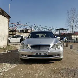 Mercedes-Benz E class, 2001