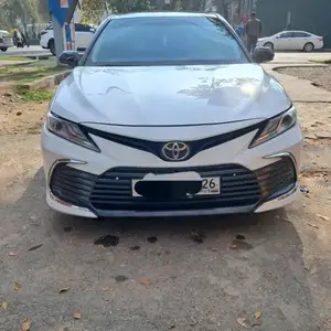 Toyota Camry, 2019