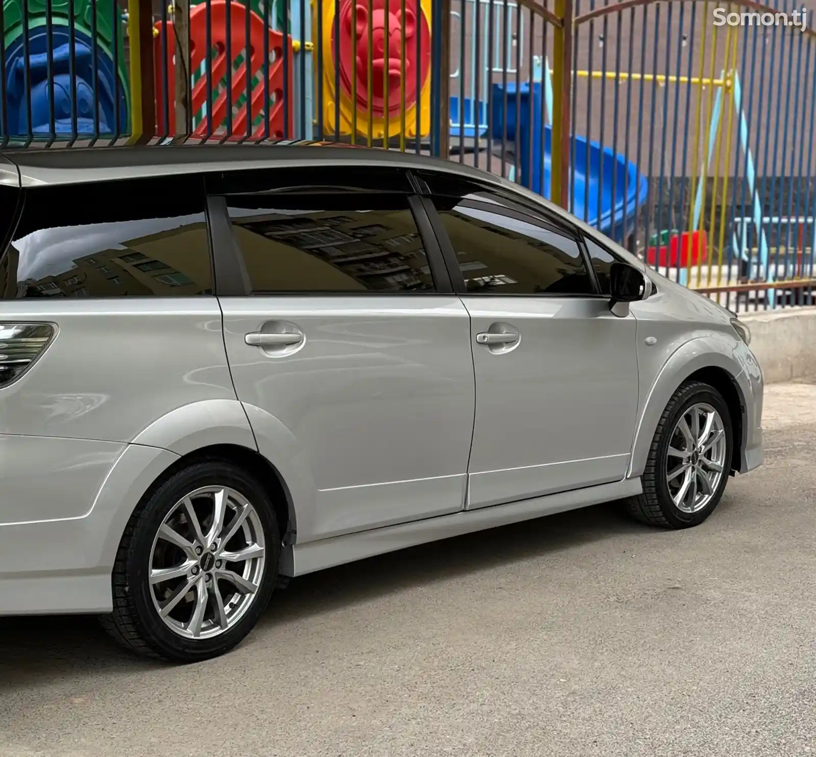 Toyota Wish, 2010-3