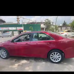 Toyota Camry, 2012