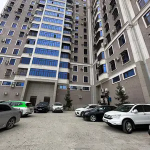 3-комн. квартира, 12 этаж, 96 м², Сино