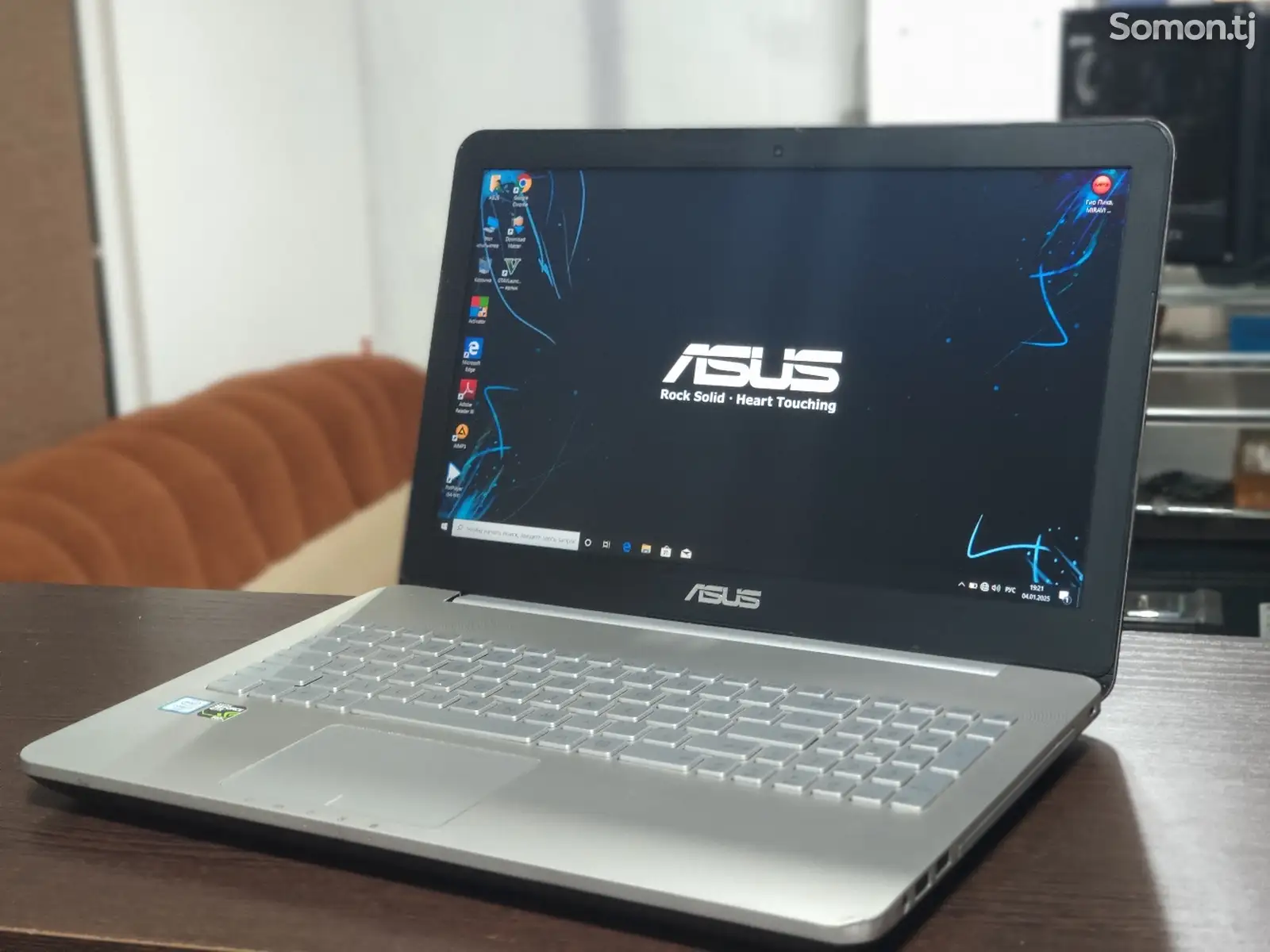 Ноутбук Asus core i7 GTX 4GB RAM 8GB 128SSD/500HDD-1