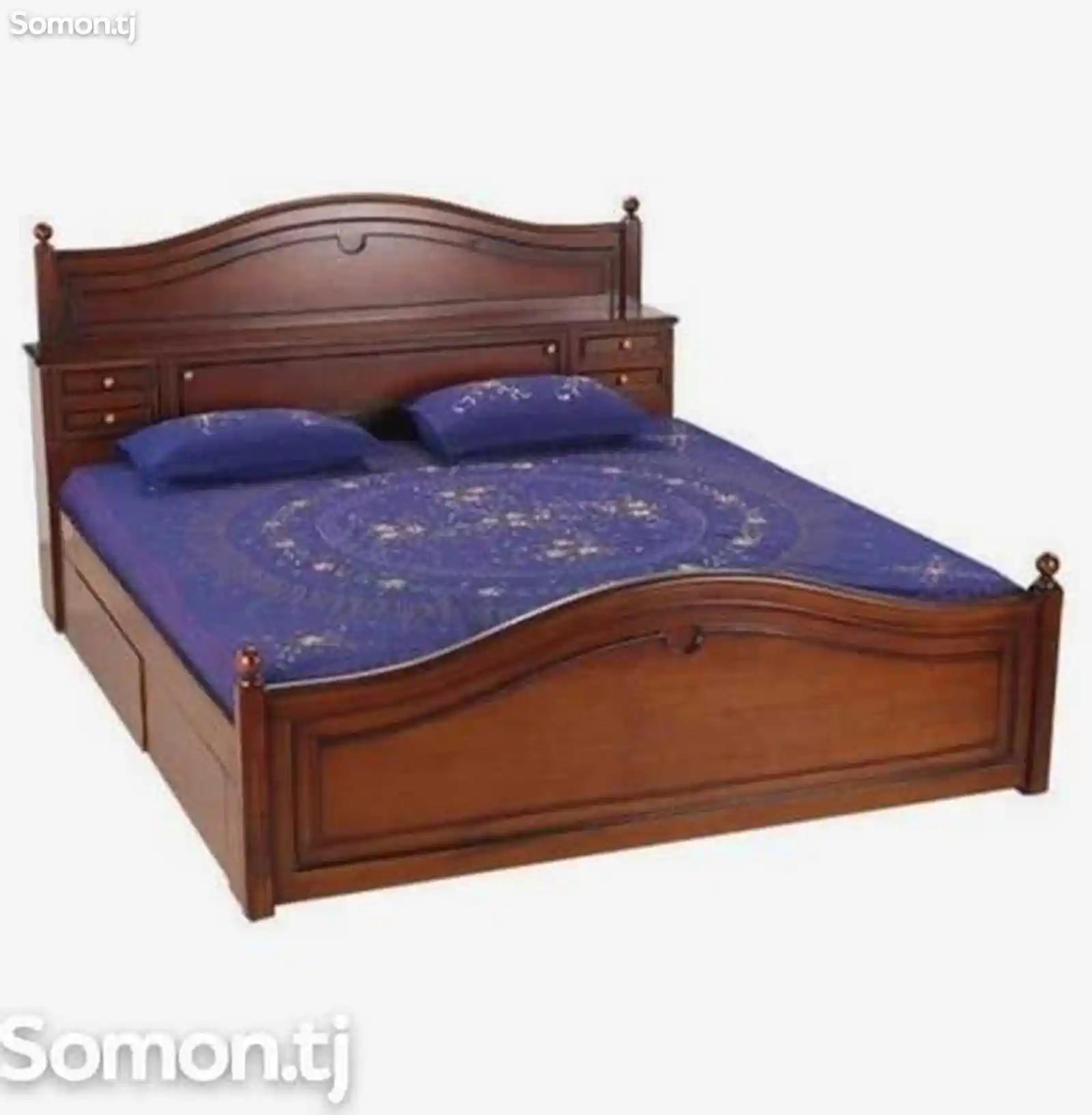Двуспальная кровать с тумбочкой-3