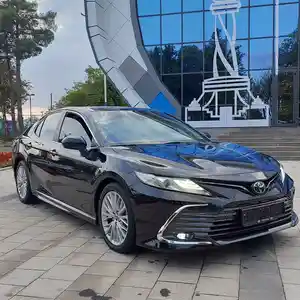 Toyota Camry, 2019