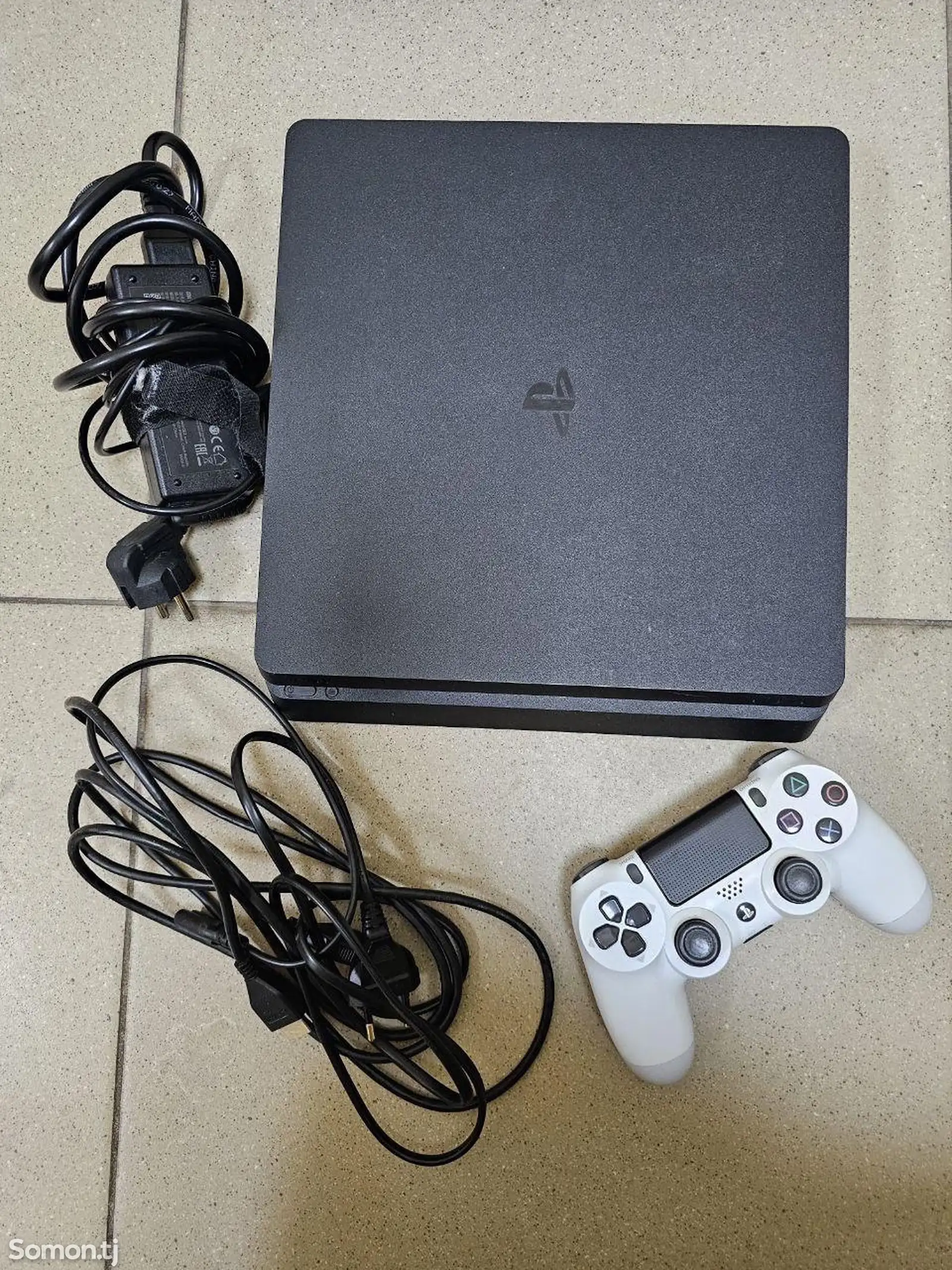 Игровая приставка Sony PlayStation 4 slim