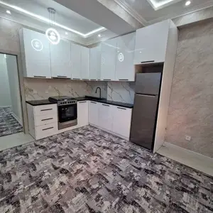 2-комн. квартира, 8 этаж, 70м², 33 мкр