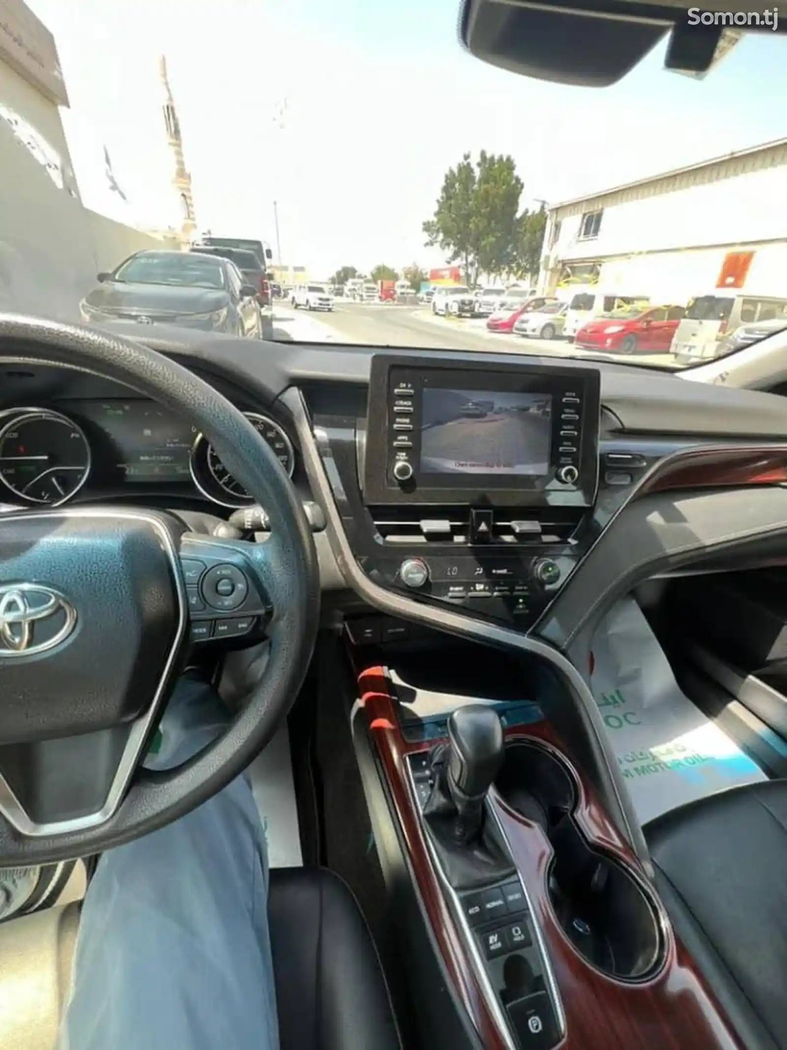 Toyota Camry, 2019-10