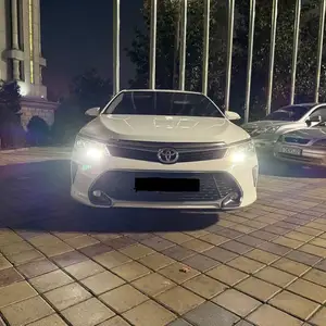 Toyota Camry, 2018