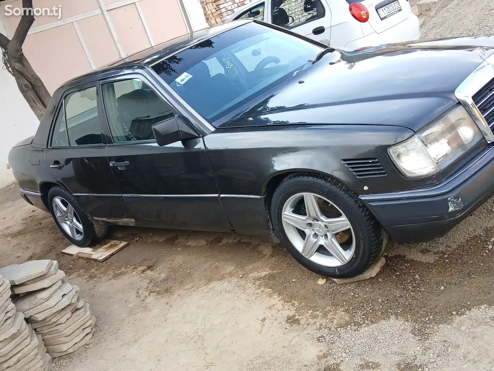 Mercedes-Benz W124, 1992-5