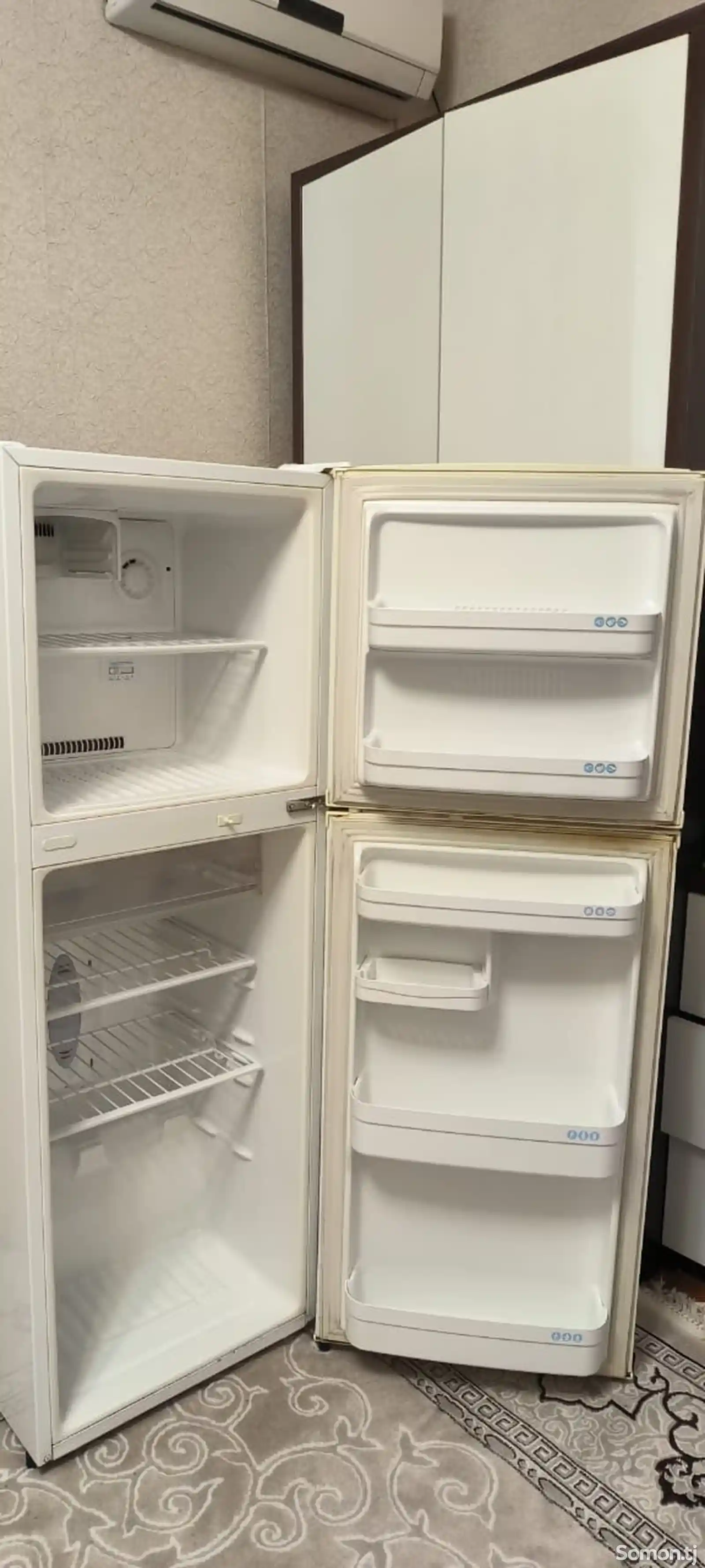 Рабочий холодильник марки LG-7