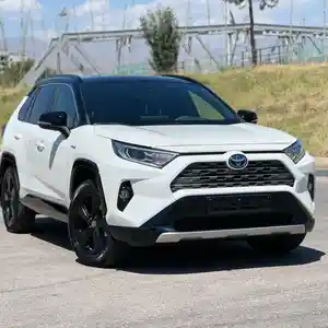 Toyota RAV 4, 2021