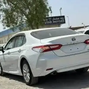 Toyota Camry, 2019