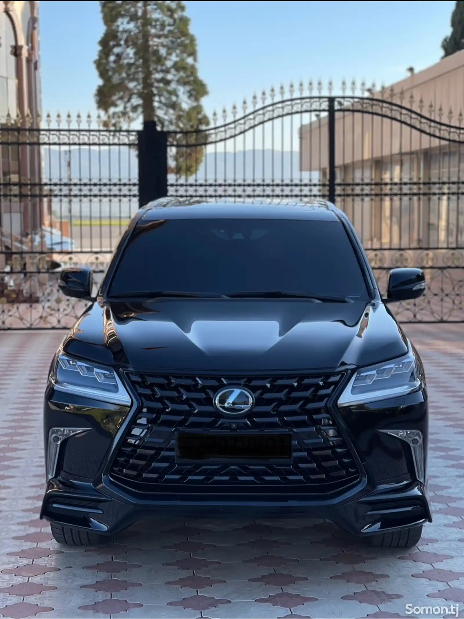 Lexus LX series, 2017-2