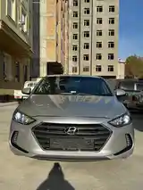 Hyundai Elantra, 2018-3