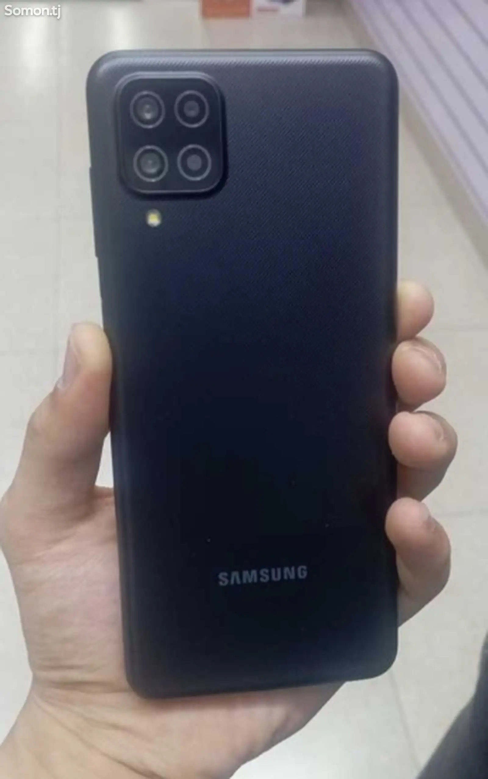 Samsung galaxy A12-1