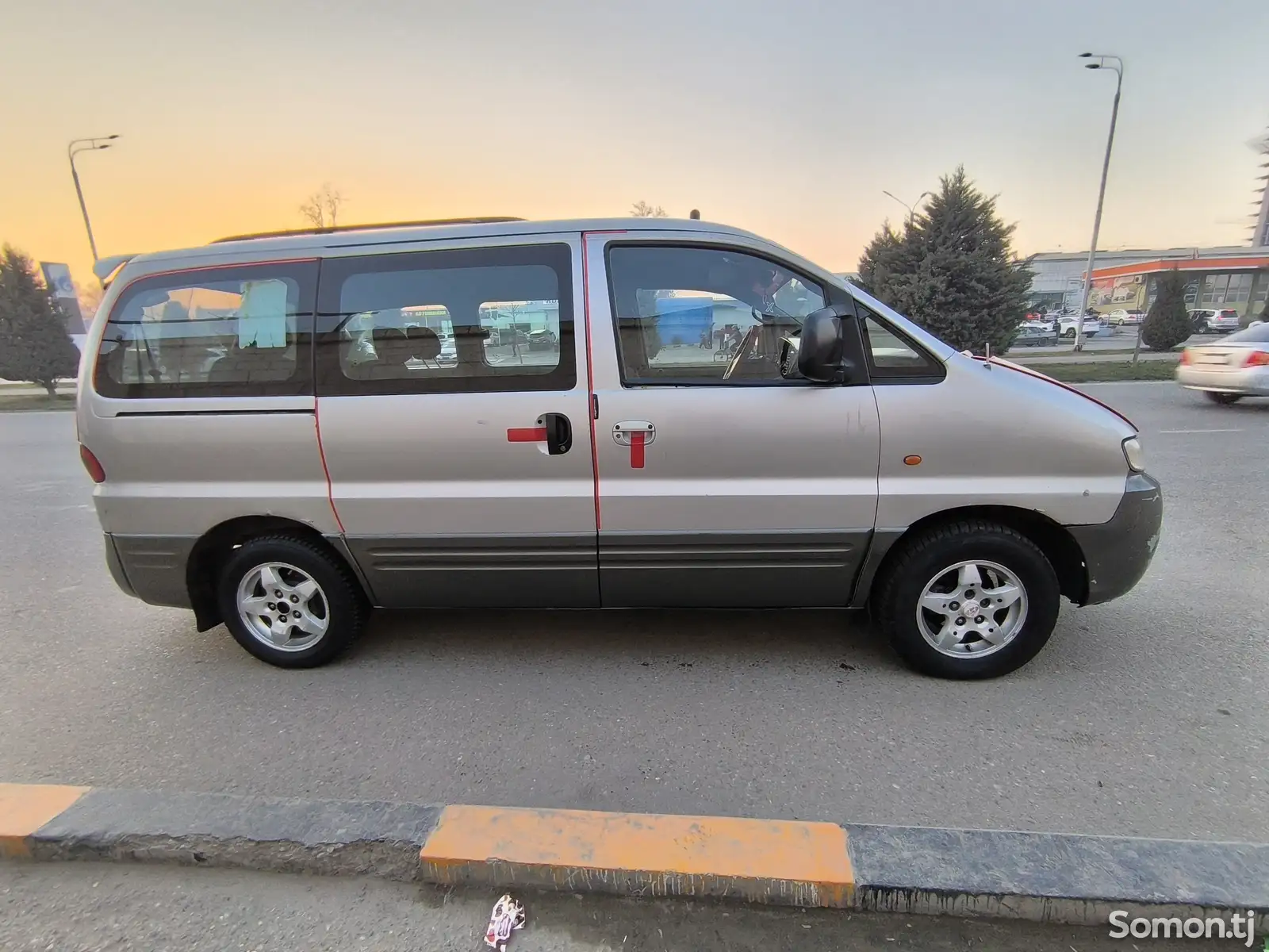 Hyundai Starex, 2000-1