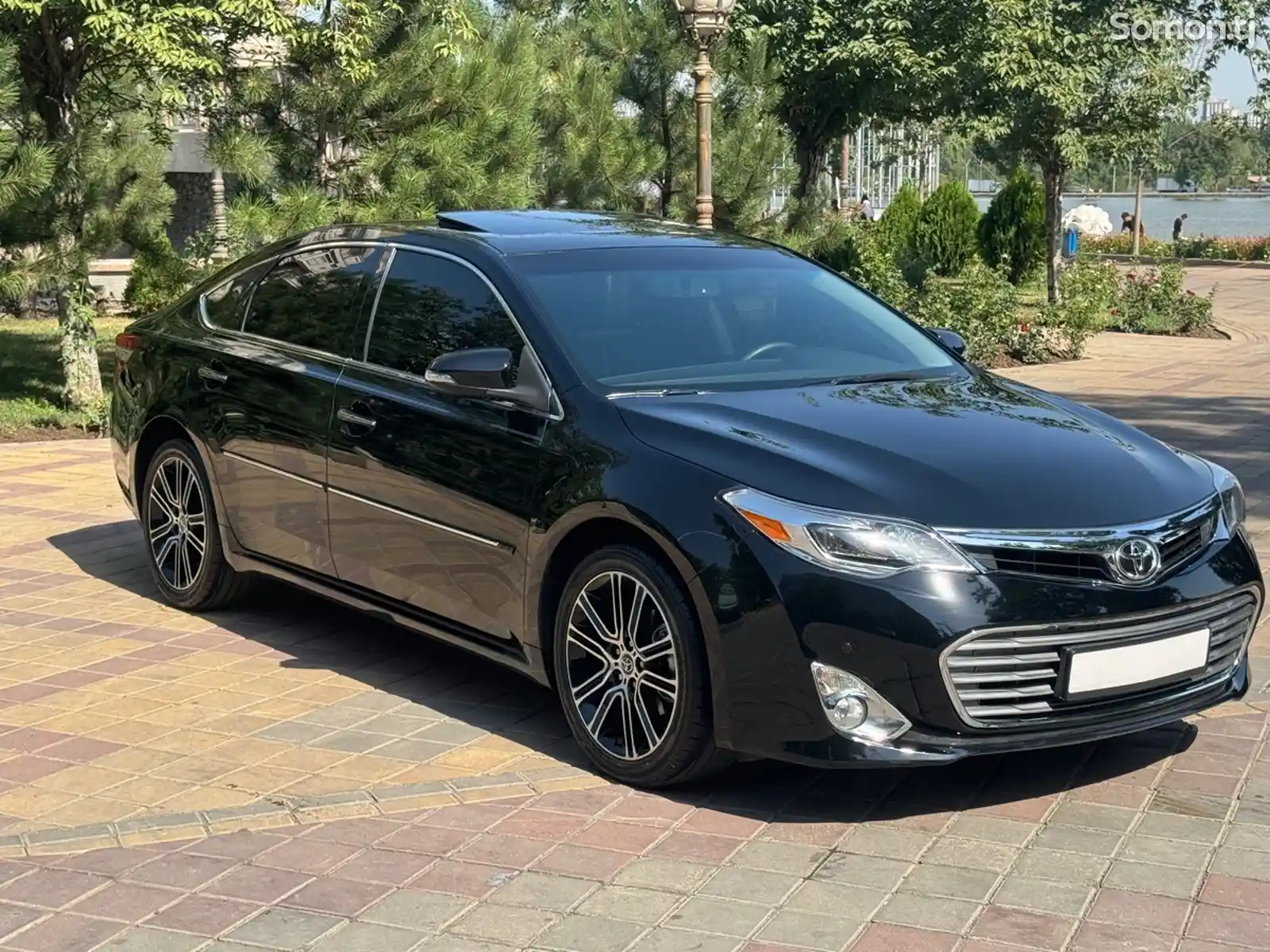 Toyota Avalon, 2015-8