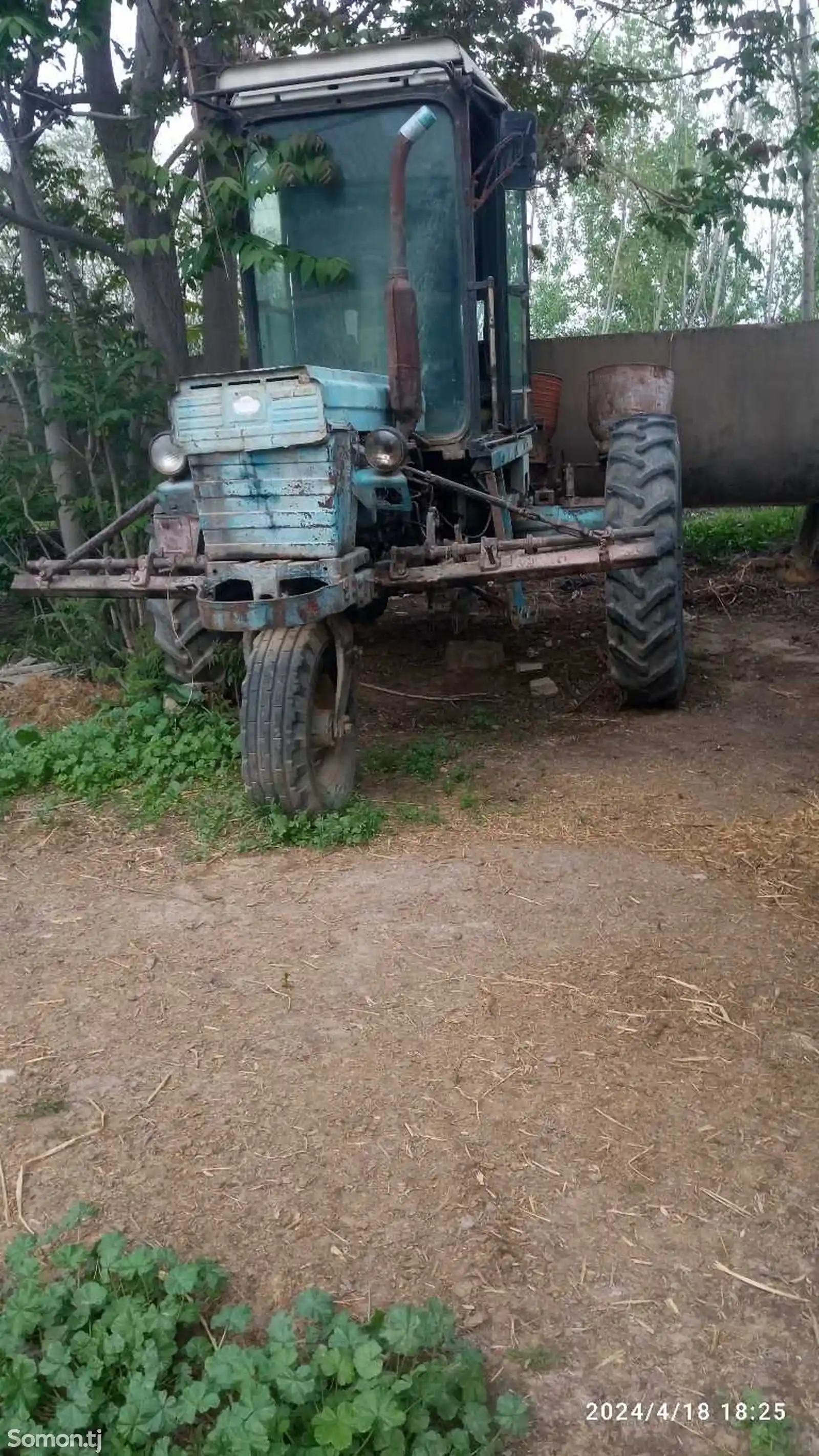 Трактор Т28-6