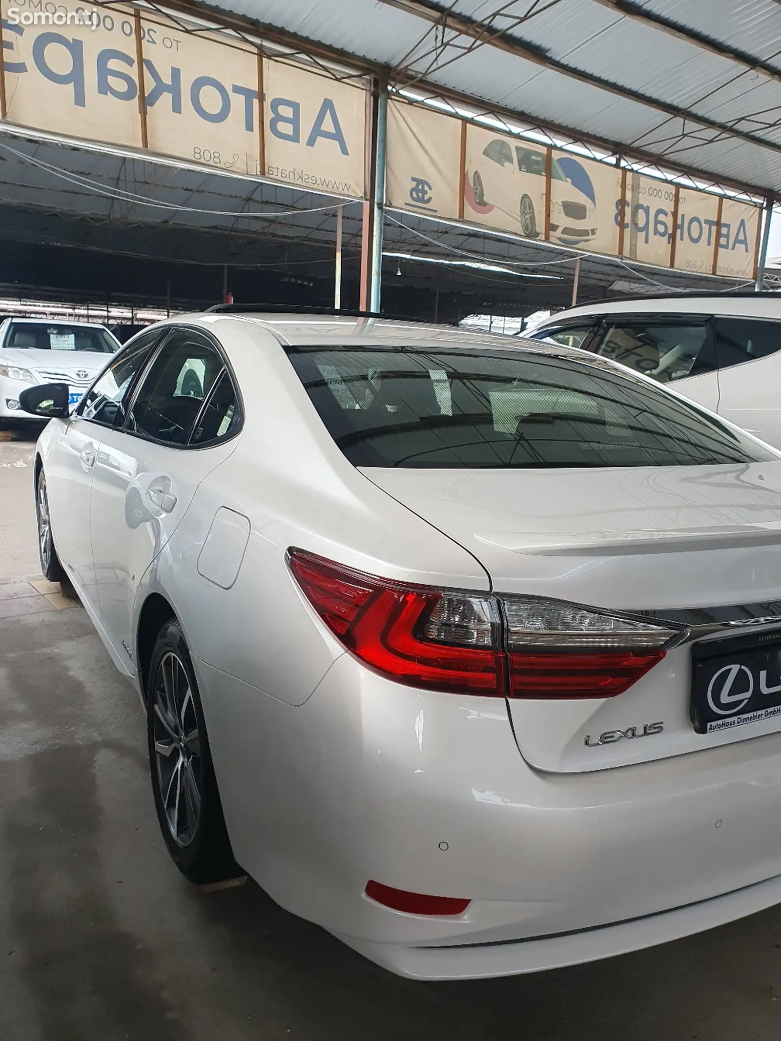 Lexus ES series, 2017-1