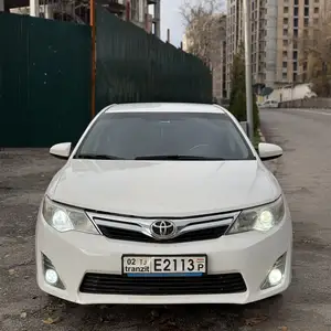 Toyota Camry, 2014