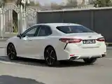 Toyota Camry, 2019-5