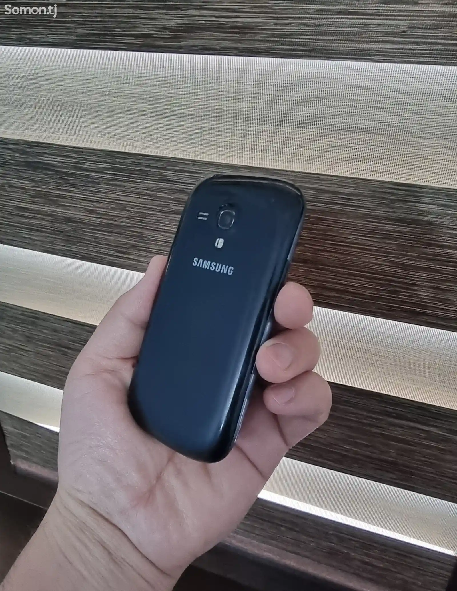 Samsung Galaxy S3 mini-2