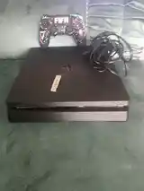 Игровая приставка Sony PlayStation 4 slim-2