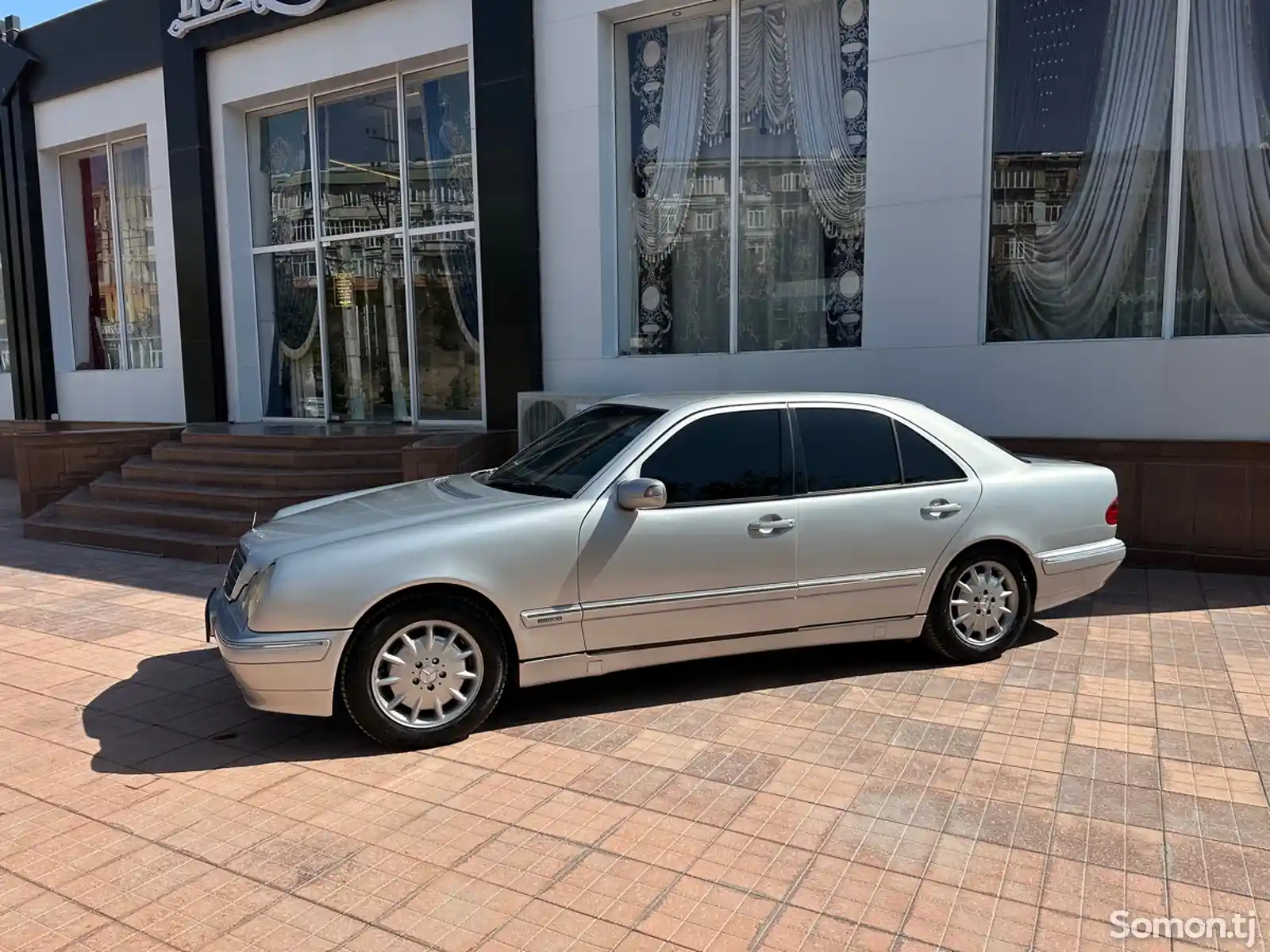 Mercedes-Benz E class, 2000-9