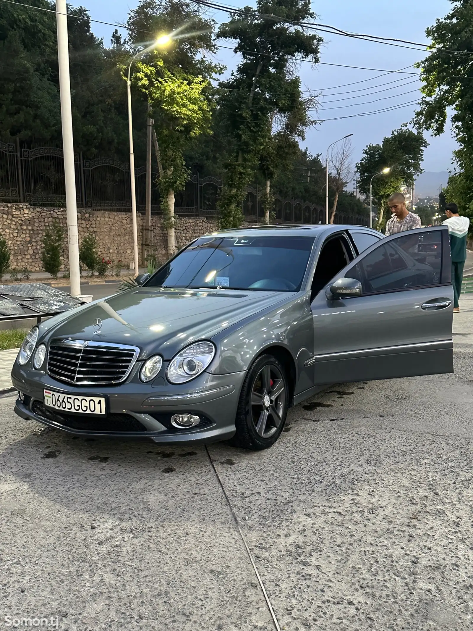 Mercedes-Benz E class, 2009-1