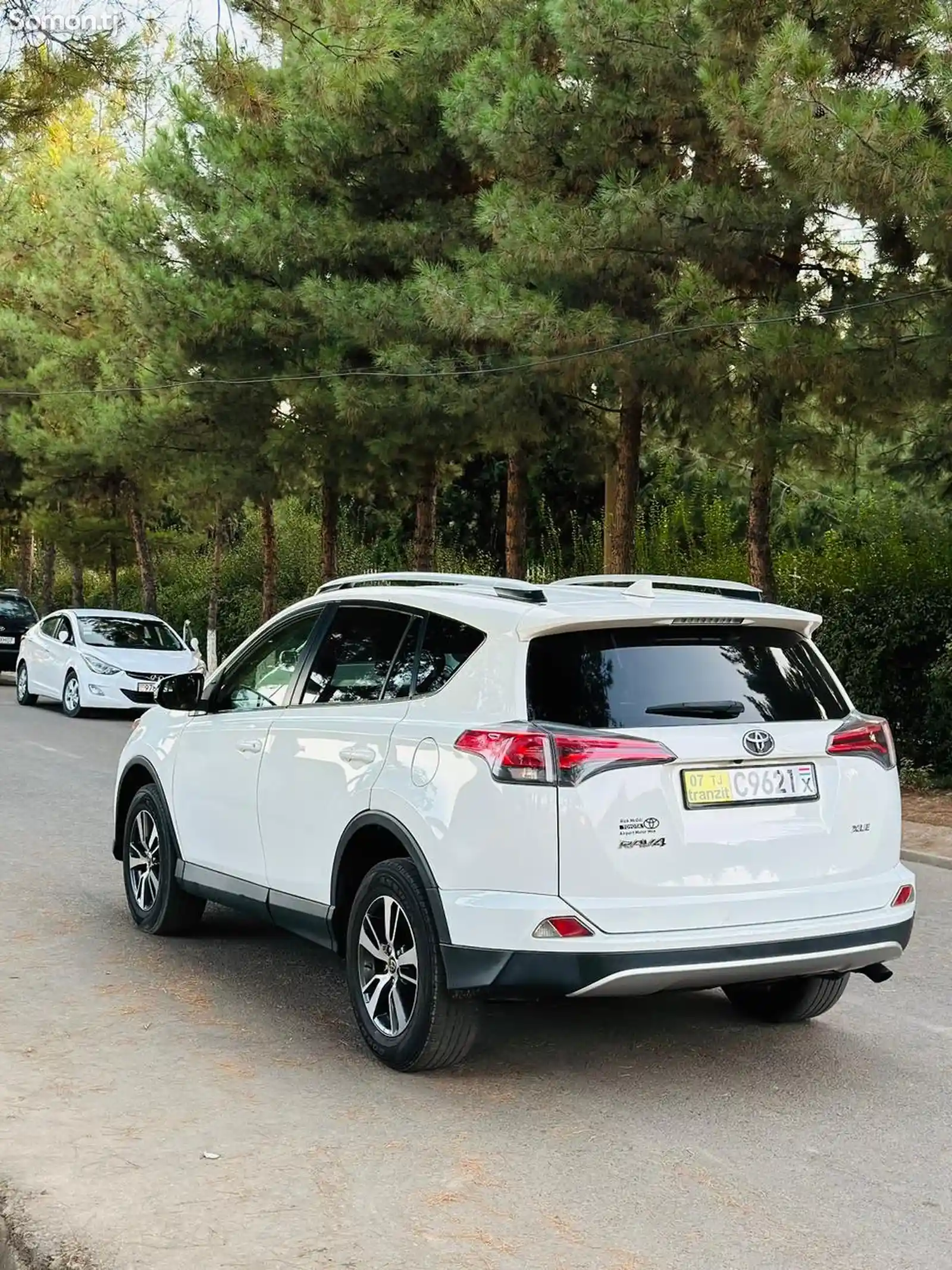 Toyota RAV 4, 2017-1