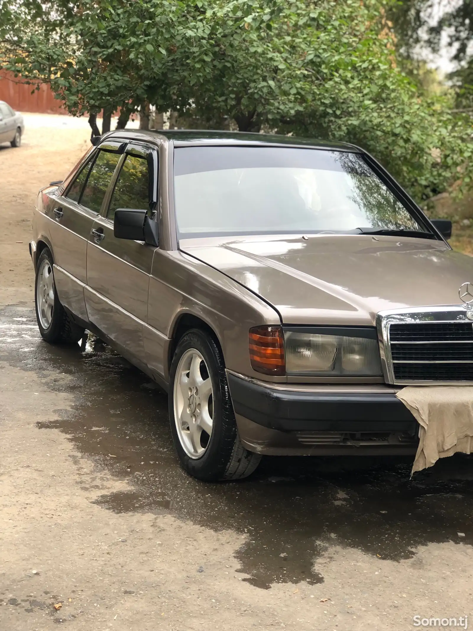 Mercedes-Benz W201, 1990-4