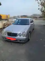 Mercedes-Benz E class, 2000-4