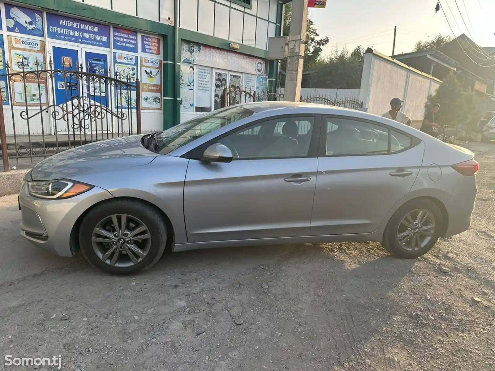 Hyundai Elantra, 2017-6