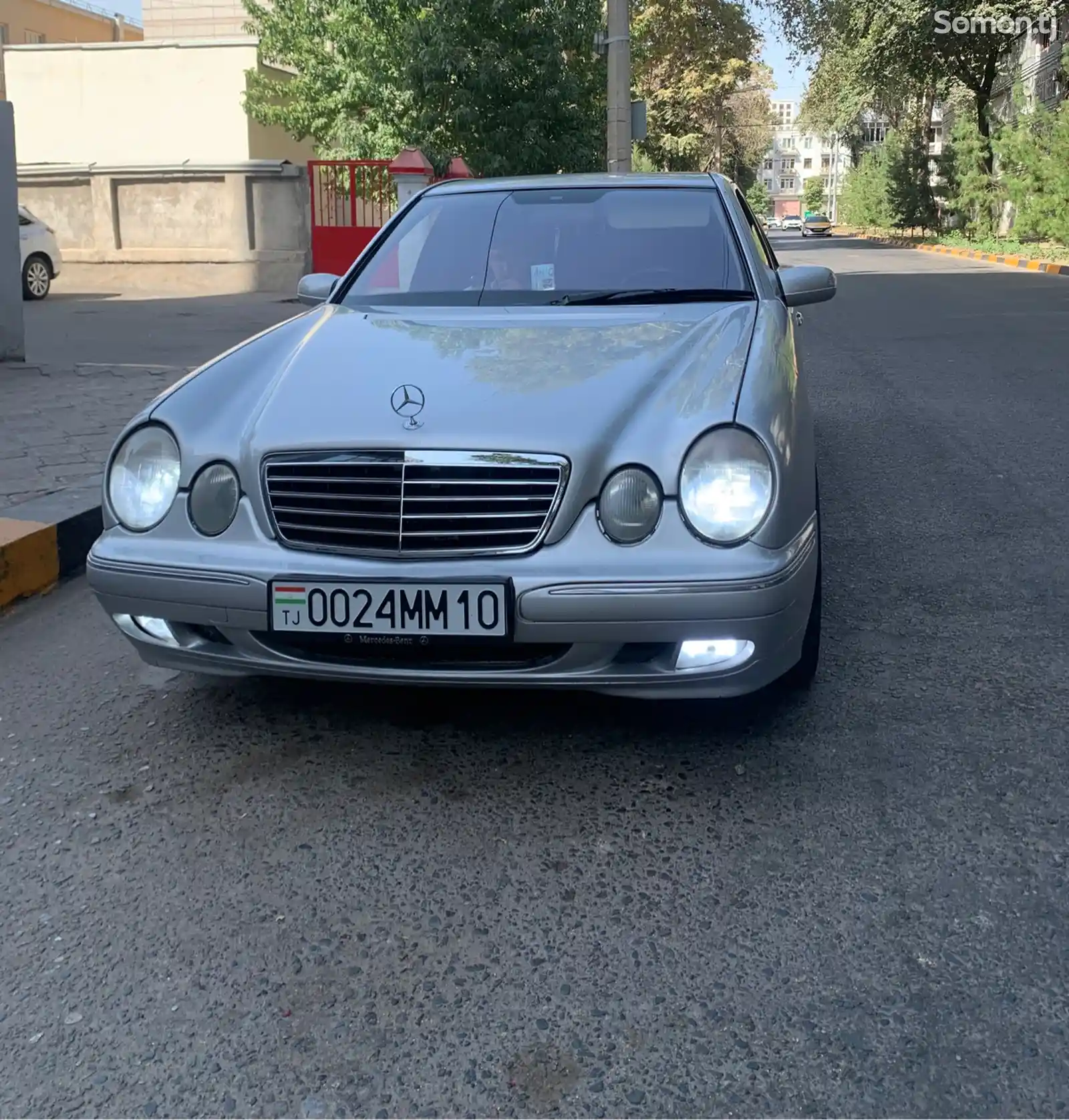 Mercedes-Benz E class, 2000-1