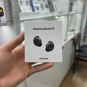 Беспроводные наушники Samsung Galaxy Buds FE