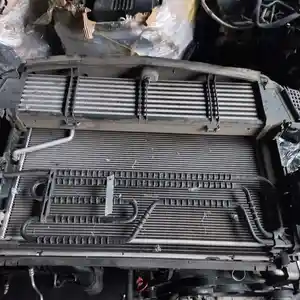 Радиатор охлаждения Mercedes-Benz W204